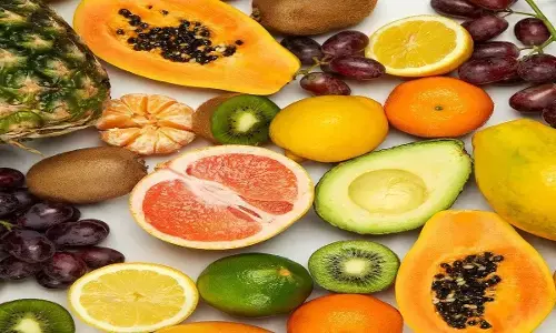 Throwing Away Fruit Peels: పండ్ల తొక్క తీసి పారేస్తున్నారా? అయితే ఈ అద్భుత ప్రయోజనాలు కోల్పోయినట్టే.. Throwing Away Fruit Peels: పండ్ల తొక్క తీసి పారేస్తున్నారా? అయితే ఈ అద్భుత ప్రయోజనాలు కోల్పోయినట్టే..