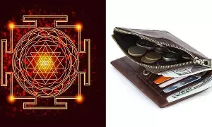 Goddess Lakshmi Won’t Stay: మీ పర్సులో ఇవి ఉంటే లక్ష్మీదేవి ఉండదు.. అదృష్టం వరించాలంటే వాలెట్లో ఇవి ఉండాల్సిందే.. Goddess Lakshmi Won’t Stay: మీ పర్సులో ఇవి ఉంటే లక్ష్మీదేవి ఉండదు.. అదృష్టం వరించాలంటే వాలెట్లో ఇవి ఉండాల్సిందే..