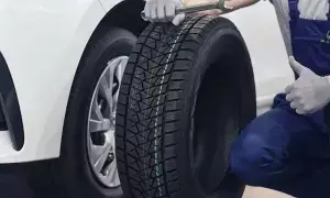 Car Tyre Buying Guide : కొత్త టైర్లు కొంటున్నారా? అయితే ఈ విషయాలు తెలియకపోతే మీ ప్రాణాలకే ప్రమాదం