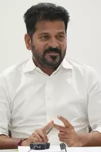 Revanth Reddy: ముఖ్యమంత్రి రేవంత్రెడ్డి: గల్ఫ్, ఇరాన్లోని తెలంగాణ వాసులు అత్యంత అప్రమత్తంగా ఉండాలి – కేంద్రంతో నిరంతర సమన్వయం Revanth Reddy: ముఖ్యమంత్రి రేవంత్రెడ్డి: గల్ఫ్, ఇరాన్లోని తెలంగాణ వాసులు అత్యంత అప్రమత్తంగా ఉండాలి – కేంద్రంతో నిరంతర సమన్వయం