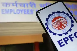 EPFO : పీఎఫ్ ఖాతా క్లోజ్ అయిందా? అందులో డబ్బులు ఆగిపోయాయా? చిటికెలో వెనక్కి తెచ్చుకోండిలా EPFO : పీఎఫ్ ఖాతా క్లోజ్ అయిందా? అందులో డబ్బులు ఆగిపోయాయా? చిటికెలో వెనక్కి తెచ్చుకోండిలా