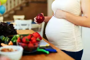 Pregnant Women: గర్భిణీలు టీ తాగేముందు ఈ విషయాలు తెలుసుకోకపోతే ప్రమాదమే! Pregnant Women: గర్భిణీలు టీ తాగేముందు ఈ విషయాలు తెలుసుకోకపోతే ప్రమాదమే!