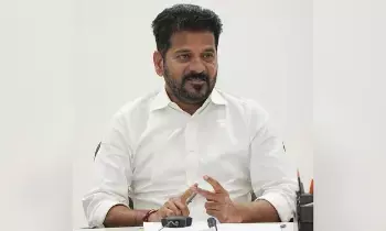 Revanth Reddy: ముఖ్యమంత్రి రేవంత్‌రెడ్డి: గల్ఫ్‌, ఇరాన్‌లోని తెలంగాణ వాసులు అత్యంత అప్రమత్తంగా ఉండాలి – కేంద్రంతో నిరంతర సమన్వయం