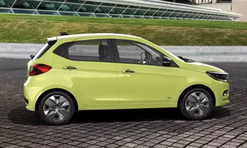 Tata Motors : టాటా ఈవీల జాతర..2026లో మార్కెట్లోకి మూడు అద్భుతమైన ఎలక్ట్రిక్ కార్లు