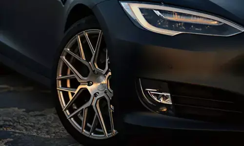 EV Tyres : ఎలక్ట్రిక్ కార్ల టైర్లు ఎందుకు త్వరగా అరిగిపోతాయి? అసలు గుట్టు విప్పిన నిపుణులు! EV Tyres : ఎలక్ట్రిక్ కార్ల టైర్లు ఎందుకు త్వరగా అరిగిపోతాయి? అసలు గుట్టు విప్పిన నిపుణులు!