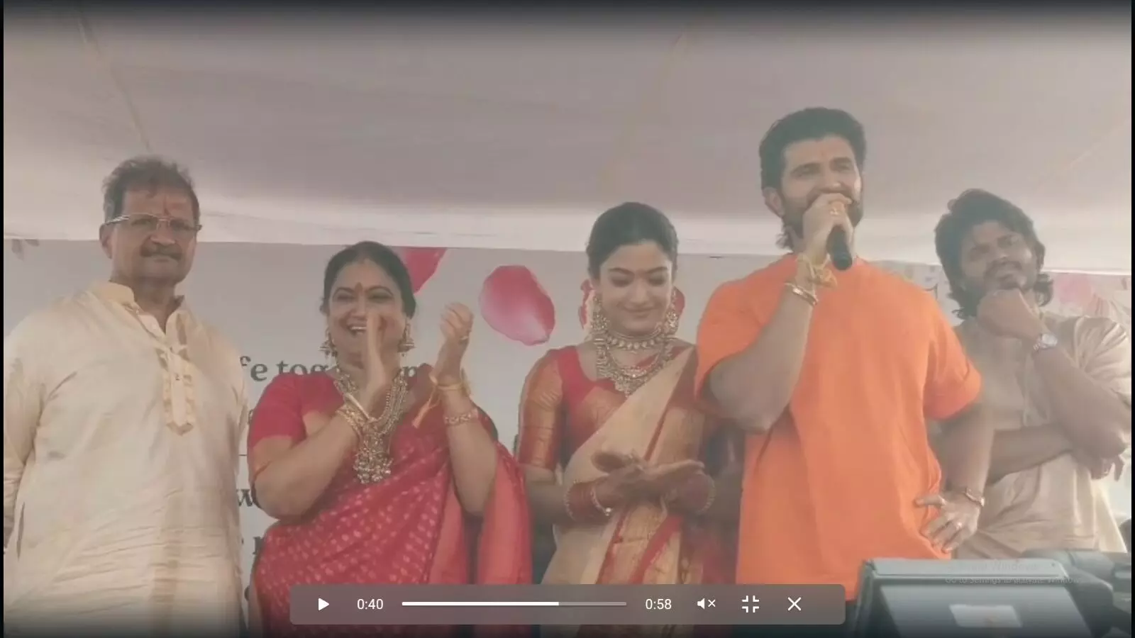 ‘Virosh’ Couple: విద్యార్థులకు  విరోష్ జంట గుడ్ న్యూస్..