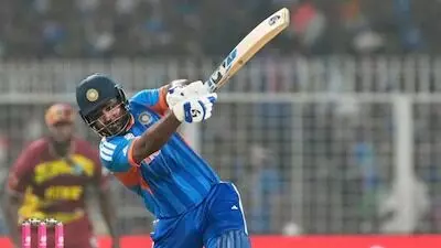 Samson Ganguly’s Sensational Remarks: సంజూ శాంసన్పై విమర్శలా? గంగూలీ సంచలన వ్యాఖ్యలు Samson Ganguly’s Sensational Remarks: సంజూ శాంసన్పై విమర్శలా? గంగూలీ సంచలన వ్యాఖ్యలు