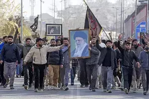 Tensions Continue for Second Day in Kashmir: కశ్మీర్‌లో రెండో రోజూ ఉద్రిక్తత: ఖమేనీ హత్యకు నిరసనలు, 14 మందికి గాయాలు