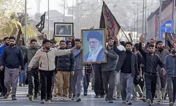 Tensions Continue for Second Day in Kashmir: కశ్మీర్‌లో రెండో రోజూ ఉద్రిక్తత: ఖమేనీ హత్యకు నిరసనలు, 14 మందికి గాయాలు