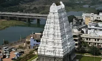 Uniqueness of Sri Kalahasteeswara Temple: గ్రహణ సమయంలోనూ మూతపడని ఏకైక క్షేత్రం.. శ్రీకాళహస్తి విశిష్టత మీకు తెలుసా?