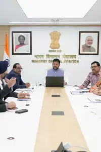 Ram Mohan Naidu: రాష్ట్ర కీలక ప్రాజెక్టుల అభివృద్ధిపై సమగ్ర సమీక్ష..భోగాపురం విమానాశ్రయం జూన్లో ప్రారంభం.. రామ్మోహన్ నాయుడు యుద్ధప్రాతిపదికన చర్యలు Ram Mohan Naidu: రాష్ట్ర కీలక ప్రాజెక్టుల అభివృద్ధిపై సమగ్ర సమీక్ష..భోగాపురం విమానాశ్రయం జూన్లో ప్రారంభం.. రామ్మోహన్ నాయుడు యుద్ధప్రాతిపదికన చర్యలు