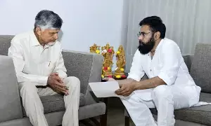 CM Chandrababu Issues Clear Directives: 2028 డిసెంబరు నాటికి అన్ని గ్రామాలకు రోడ్లు, తాగునీరు సౌకర్యం కల్పన: సీఎం చంద్రబాబు ఆదేశాలు