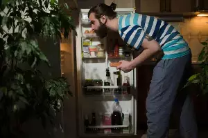 Eating at Night: రాత్రి పూట ఏం తింటున్నారు? మీ నిద్రకూ, ఆరోగ్యానికీ అదే కీలకం!