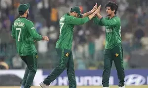 Pakistan national cricket team Player: క్రికెట్ మైదానంలో పరువు పోయింది.. హోటల్లో బుద్ధి గడ్డి తింది: పాక్ క్రికెటర్ బాగోతం! Pakistan national cricket team Player: క్రికెట్ మైదానంలో పరువు పోయింది.. హోటల్లో బుద్ధి గడ్డి తింది: పాక్ క్రికెటర్ బాగోతం!