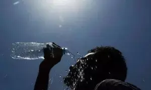 Stay Safe from the Summer Heat: ఎండల నుంచి తప్పించుకోవడానికి హెల్త్ టిప్స్ ఇవే!