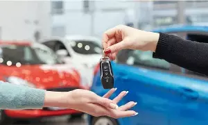 Used Car Buying Guide : పాత కారు కొంటున్నారా? ఈ జాగ్రత్తలు తీసుకోకపోతే మునిగిపోవడం ఖాయం