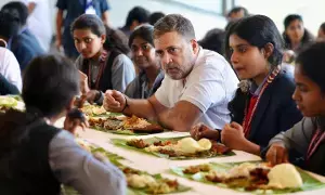 Rahul Gandhi: పురుషుల కంటే మహిళలే ఎక్కువ తెలివైనవారు – రాహుల్ గాంధీ ఆసక్తికర వ్యాఖ్య