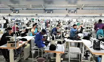 US India Textile Tariff : సముద్రం మీద సరుకు ఉండగానే తగ్గిన ట్యాక్స్.. అమెరికా దిగుమతిదారులకు పండగే