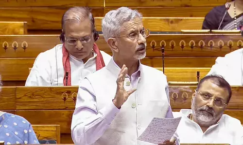 External Minister S. Jaishankar: రాజ్యసభలో కీలక వ్యాఖ్యలు: పశ్చిమాసియా సంఘర్షణలో భారతీయుల భద్రతకే ప్రాధాన్యం External Minister S. Jaishankar: రాజ్యసభలో కీలక వ్యాఖ్యలు: పశ్చిమాసియా సంఘర్షణలో భారతీయుల భద్రతకే ప్రాధాన్యం