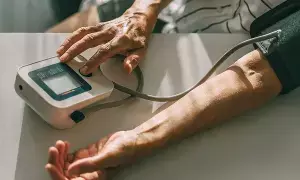 Rising Risk of Hypertension Among Youth: యువతలోనూ పెరుగుతున్న బీపీ ముప్పు.. సైలెంట్ కిల్లర్‌ను చెక్ పెట్టే చిట్కాలు ఇవే..