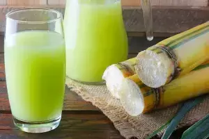 Summer Dehydration Risk:  వేసవిలో డీహైడ్రేషన్ ముప్పు.. బాడీని చల్లబరిచి, తక్షణ శక్తినిచ్చే అద్భుతమైన డ్రింక్స్ ఇవే..