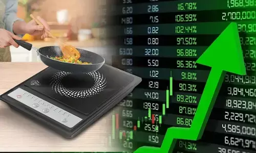 Kitchen Appliance : ఇండక్షన్ స్టౌలకు ఫుల్ డిమాండ్..ఆన్‌లైన్ లో హాట్ కేకుల్లా అమ్ముడవుతున్న ఎలక్ట్రిక్ కుక్కర్లు
