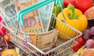 War Crisis : సామాన్యుడిపై యుద్ధం దెబ్బ.. ఏప్రిల్ నుంచి పెయింట్లు, బట్టలు, విమాన టికెట్లు ప్రియం