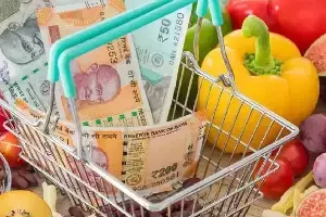 War Crisis : సామాన్యుడిపై యుద్ధం దెబ్బ.. ఏప్రిల్ నుంచి పెయింట్లు, బట్టలు, విమాన టికెట్లు ప్రియం