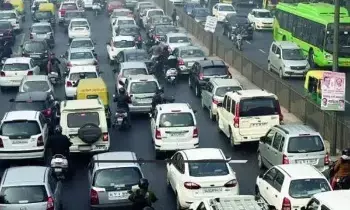 Insurance Crisis : రోడ్లపై మృత్యుపాశాలు.. దేశంలో 44 శాతం వాహనాలకు ఇన్సూరెన్స్ లేదట