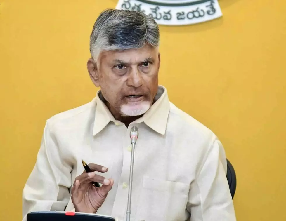 ‘Putta’ Drugs Case: పుట్టా’ డ్రగ్స్ వ్యవహారం: సీఎం చంద్రబాబు సీరియస్.. ఎంపీ మహేశ్కు తెదేపా నోటీసు! ‘Putta’ Drugs Case: పుట్టా’ డ్రగ్స్ వ్యవహారం: సీఎం చంద్రబాబు సీరియస్.. ఎంపీ మహేశ్కు తెదేపా నోటీసు!