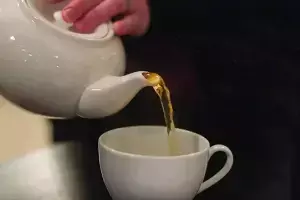 Tea for Two Tuesday: టీ ఫర్ టూ ట్యూస్డే: రెండు కప్పుల టీ.. పంచుకునే బోలెడన్ని కబుర్లు! Tea for Two Tuesday: టీ ఫర్ టూ ట్యూస్డే: రెండు కప్పుల టీ.. పంచుకునే బోలెడన్ని కబుర్లు!