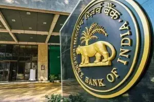 Bank Deposits : బ్యాంకుల్లో కుప్పలు తెప్పలుగా డబ్బు.. వారసుల కోసం ఎదురుచూస్తున్న రూ.74,580 కోట్లు Bank Deposits : బ్యాంకుల్లో కుప్పలు తెప్పలుగా డబ్బు.. వారసుల కోసం ఎదురుచూస్తున్న రూ.74,580 కోట్లు