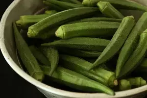 Mixing Okra: జాగ్రత్త.. బెండకాయతో ఈ కూరగాయలను కలిపి తింటున్నారా? ప్రయోజనం కంటే కీడే ఎక్కువ.. Mixing Okra: జాగ్రత్త.. బెండకాయతో ఈ కూరగాయలను కలిపి తింటున్నారా? ప్రయోజనం కంటే కీడే ఎక్కువ..