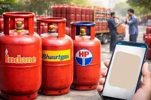 LPG eKYC : గ్యాస్ వినియోగదారులకు భారీ ఊరట..ఈ-కేవైసీ పై కేంద్రం కీలక ప్రకటన