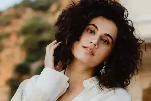 Taapsee Pannu Makes Bold Remarks: హీరోయిన్ డామినేట్ చేస్తుందని భయం.. స్టార్ హీరోల అభద్రతా భావంపై తాప్సీ సంచలన వ్యాఖ్యలు..