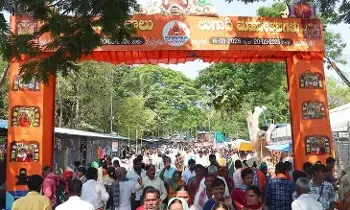 Srisailam Celebrates Ugadi: శ్రీశైలంలో ఉగాది సంబరం.. మల్లన్న చెంతకు పోటెత్తిన కన్నడ భక్తులు!