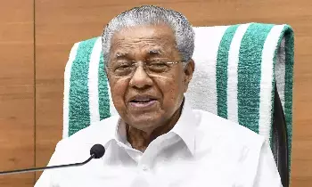 Kerala Assembly Elections:  కేరళ అసెంబ్లీ ఎన్నికలు: ముఖ్యమంత్రి పినరయి విజయన్‌ ధర్మదం నుంచి నామినేషన్‌