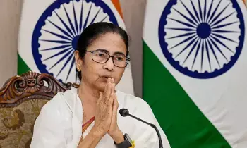 West Bengal Chief Minister Mamata Banerjee: ఈసీ రాజ్యాంగ ఔచిత్యాలు అతిక్రమించారని ఆరోపించిన మమతా బెనర్జీ