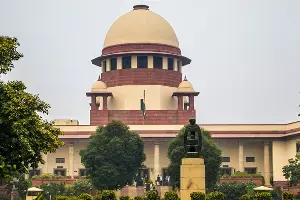 Supreme Court of India: వివాహమాడింది సేవకురాలిని కాదు.. కుటుంబ బాధ్యతలు ఇద్దరూ పంచుకోవాలి – సుప్రీంకోర్టు కీలక వ్యాఖ్యలు