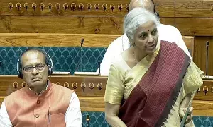 Nirmala Sitharaman Clarifies:  రైతు రుణాల పూర్తి మాఫీకి ప్రభుత్వం వద్ద ఎలాంటి ప్రతిపాదన లేదు: కేంద్ర ఆర్థిక మంత్రి నిర్మలా సీతారామన్ స్పష్టీకరణ