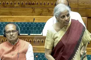 Nirmala Sitharaman Clarifies:  రైతు రుణాల పూర్తి మాఫీకి ప్రభుత్వం వద్ద ఎలాంటి ప్రతిపాదన లేదు: కేంద్ర ఆర్థిక మంత్రి నిర్మలా సీతారామన్ స్పష్టీకరణ