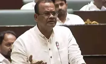 Roads and Buildings Minister Komatireddy Venkat Reddy: ఎల్బీనగర్ నుంచి హయత్‌నగర్ వరకు డబుల్ డెక్కర్ ఎలివేటెడ్ కారిడార్‌.. కేంద్ర ప్రణాళికలో చేర్చిన తర్వాత డీపీఆర్ తయారు