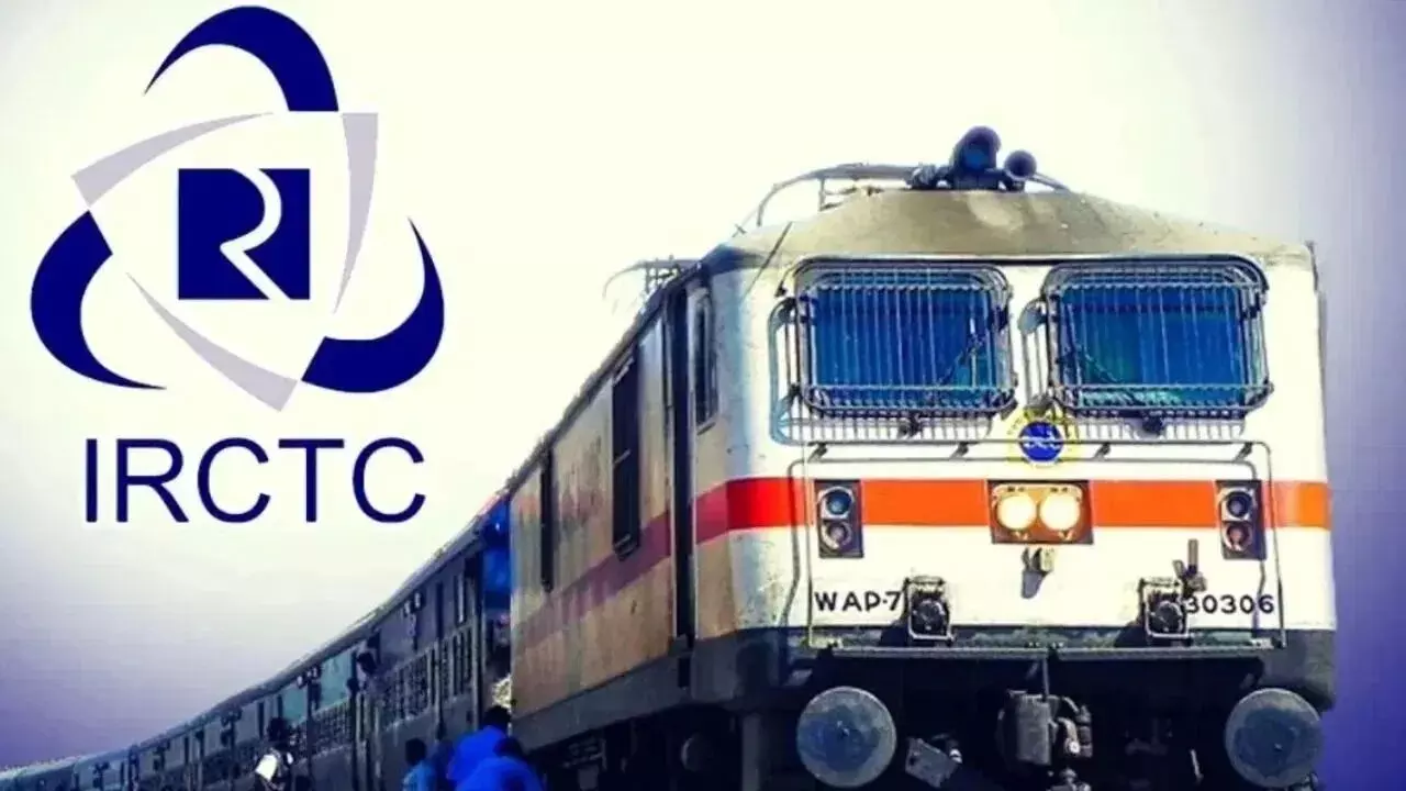 Indian Railways : రైల్వే టికెట్ బుకింగ్స్లో డిజిటల్ జోరు.. 88 శాతం మంది మొబైల్ నుంచే టికెట్లు Indian Railways : రైల్వే టికెట్ బుకింగ్స్లో డిజిటల్ జోరు.. 88 శాతం మంది మొబైల్ నుంచే టికెట్లు