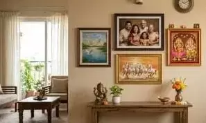 Placing Photos at Home: ఇంట్లో ఫోటోలు పెడుతున్నారా? ఈ వాస్తు తప్పులు చేస్తే అరిష్టమే.. ఏ దిశలో ఏ ఫోటో ఉండాలో తెలుసుకోండి..