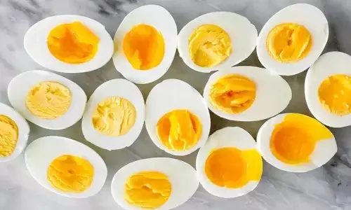 Egg Benefits: ఎగ్ బెనిఫిట్స్: రోజుకు ఒక గుడ్డు.. రోగాలకు చెక్ పెట్టండిలా! Egg Benefits: ఎగ్ బెనిఫిట్స్: రోజుకు ఒక గుడ్డు.. రోగాలకు చెక్ పెట్టండిలా!