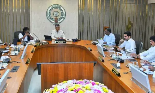 Andhra Pradesh Cabinet: ఏపీ క్యాబినెట్ చారిత్రక నిర్ణయం: అమరావతికి చట్టబద్ధ రాజధాని స్థాయి Andhra Pradesh Cabinet: ఏపీ క్యాబినెట్ చారిత్రక నిర్ణయం: అమరావతికి చట్టబద్ధ రాజధాని స్థాయి