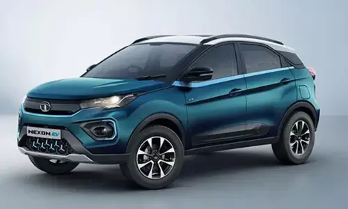 Tata Nexon EV 2026 : ఈవీ మార్కెట్లో టాటా నెక్సాన్ హవా.. కొత్త కార్లు వచ్చినా తగ్గని క్రేజ్.. ఎందుకో తెలుసా? Tata Nexon EV 2026 : ఈవీ మార్కెట్లో టాటా నెక్సాన్ హవా.. కొత్త కార్లు వచ్చినా తగ్గని క్రేజ్.. ఎందుకో తెలుసా?