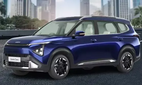 Kia Carens Clavis : స్పేస్ మాత్రమే కాదు.. కంఫర్ట్ లోనూ కింగ్.. కియా కొత్త కారు స్పెషాలిటీస్ ఇవే Kia Carens Clavis : స్పేస్ మాత్రమే కాదు.. కంఫర్ట్ లోనూ కింగ్.. కియా కొత్త కారు స్పెషాలిటీస్ ఇవే