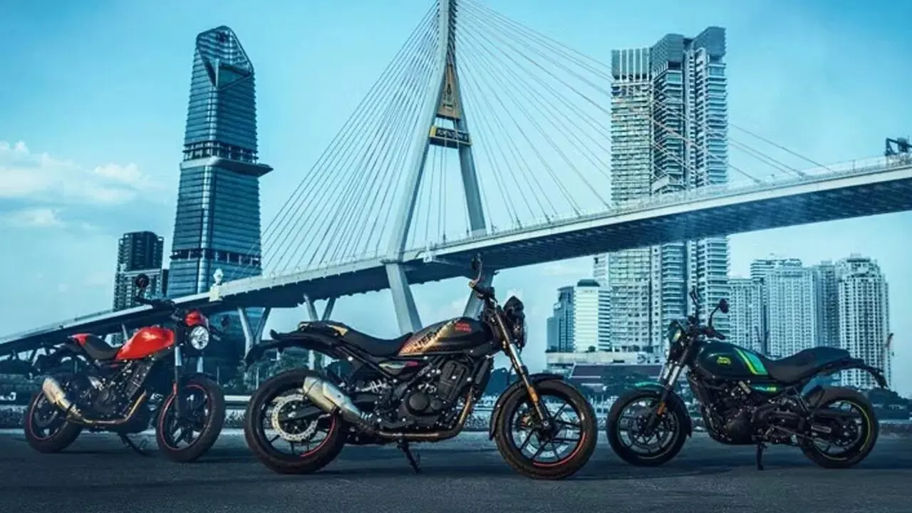 Royal Enfield : రాయల్ ఎన్ఫీల్డ్ గురిల్లా 450 ఎపెక్స్ లాంచ్.. కొత్త ఫీచర్లు, అదిరిపోయే గ్రిప్ ఇచ్చే టైర్లతో ఎంట్రీ Royal Enfield : రాయల్ ఎన్ఫీల్డ్ గురిల్లా 450 ఎపెక్స్ లాంచ్.. కొత్త ఫీచర్లు, అదిరిపోయే గ్రిప్ ఇచ్చే టైర్లతో ఎంట్రీ