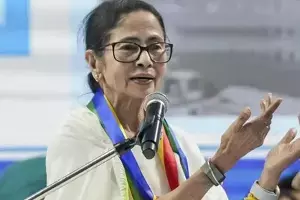 Mamata Banerjee Warns Bharatiya Janata Party: బెంగాల్‌ను ధ్వంసం చేయాలని చూస్తే భాజపా దేశంలో అధికారం కోల్పోతుంది: మమతా బెనర్జీ